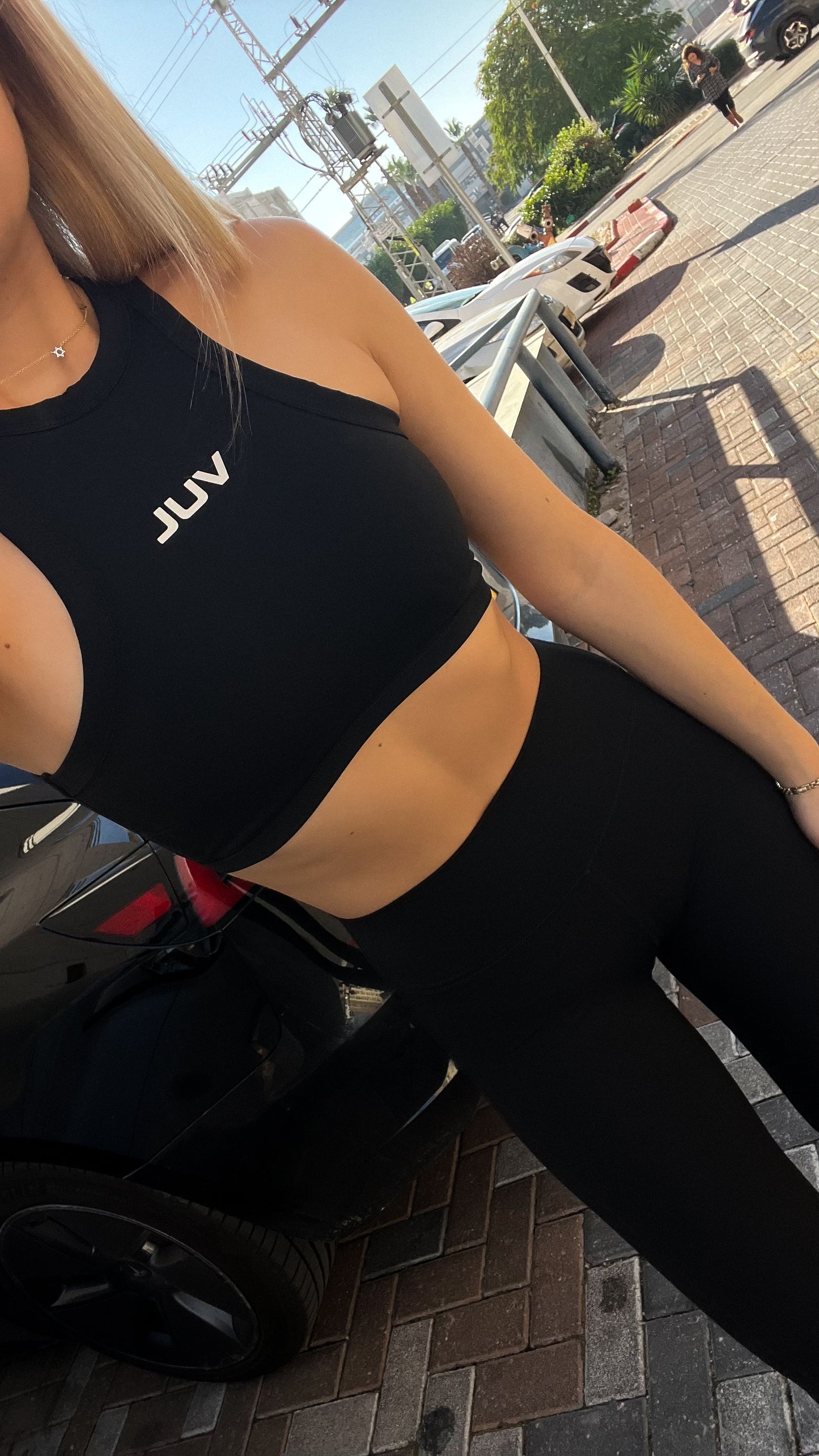CROFT Top Black