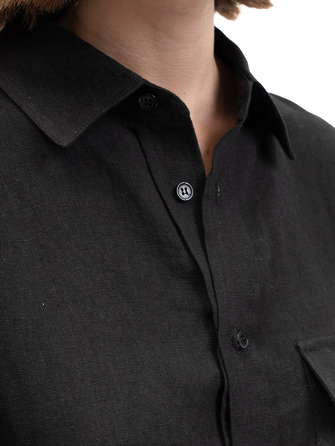 מכופתרת גאיה פשתן שחור