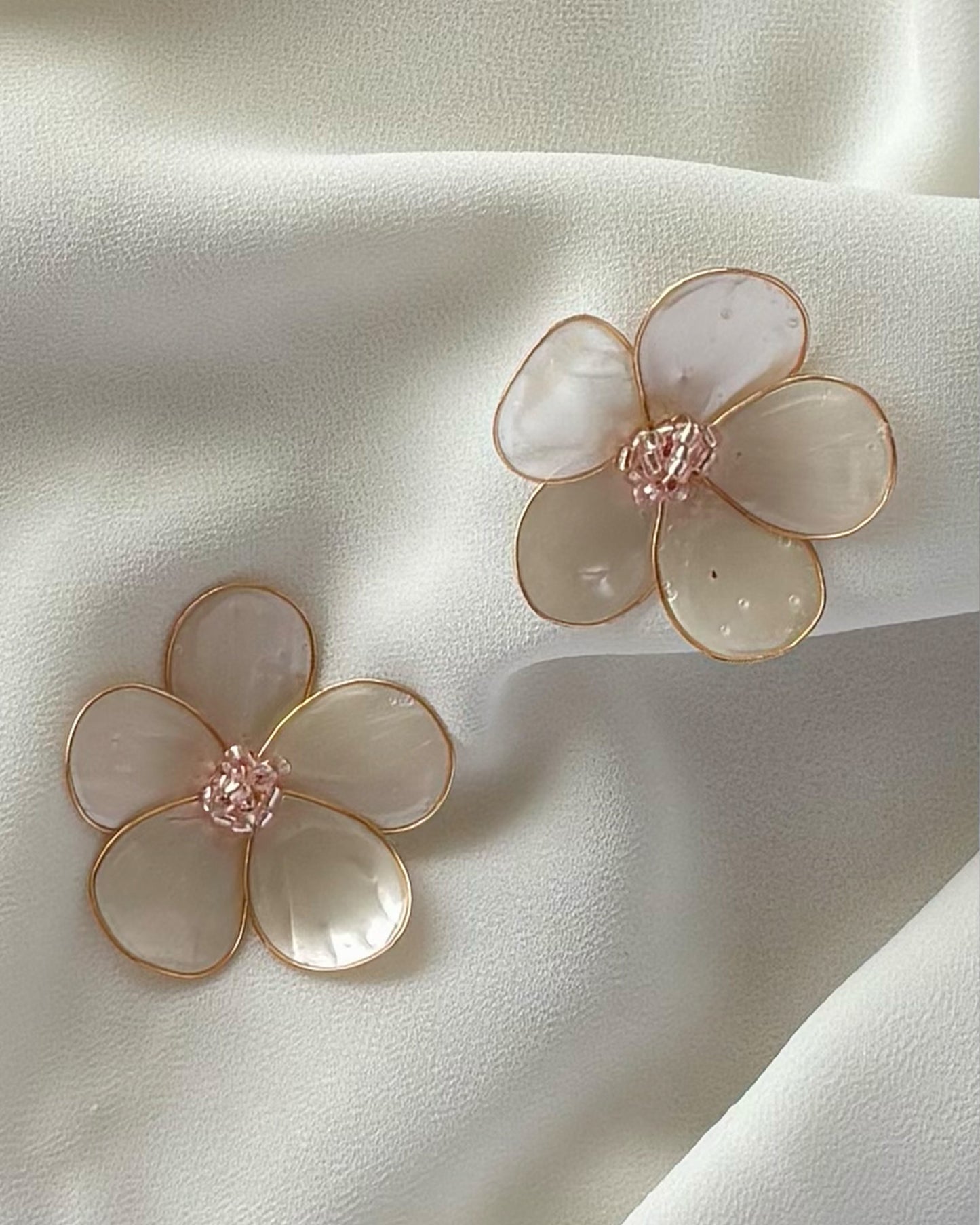 Midi Flor Nacar y Transparencia