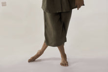 Load image into Gallery viewer, Olive color linen pants